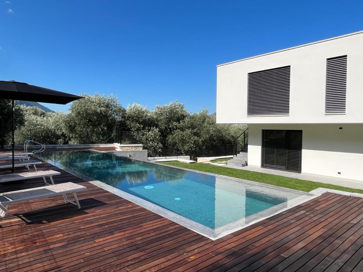 Olivo Luxury Apartments Malcesine Exterior photo