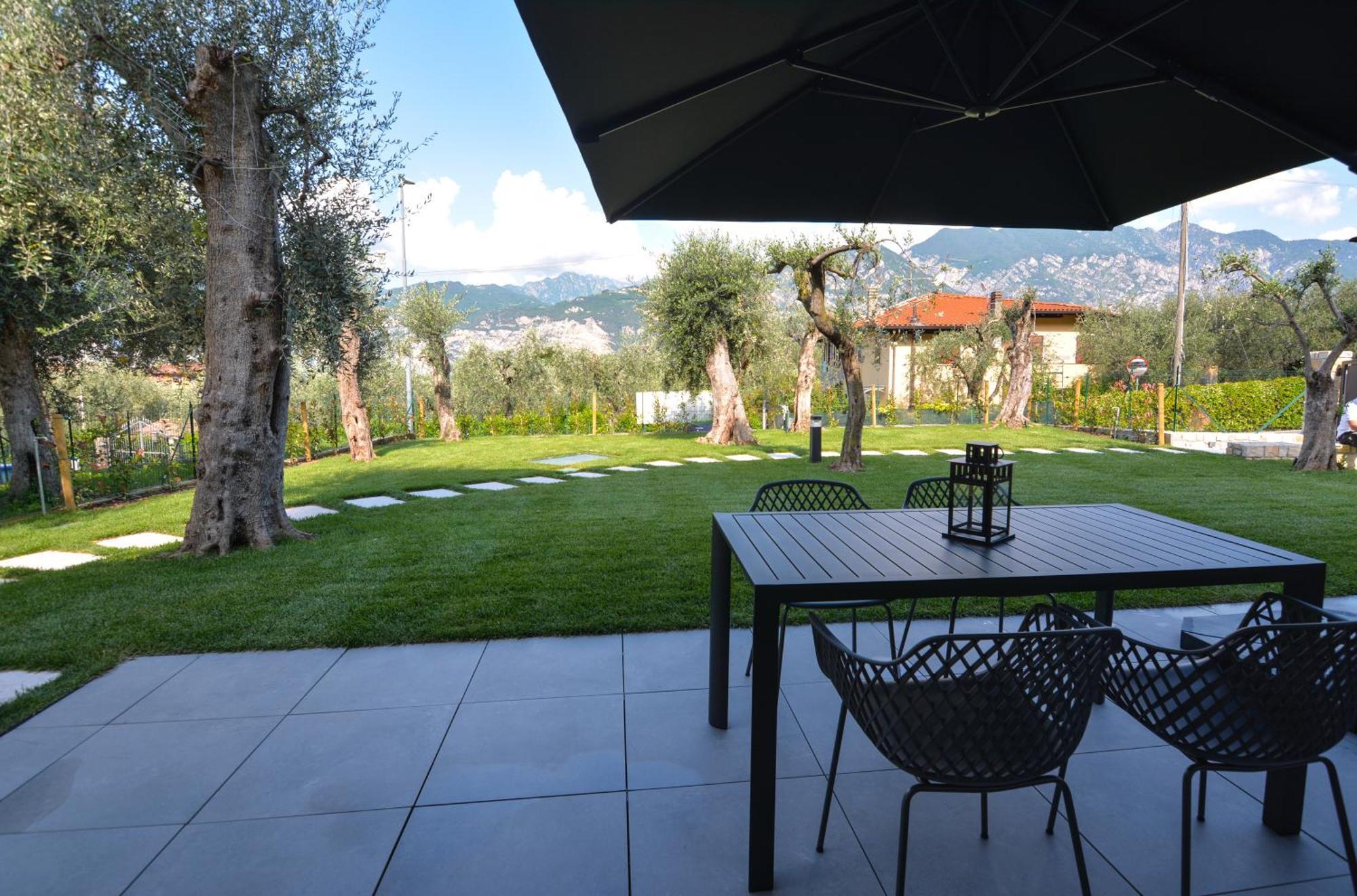 Olivo Luxury Apartments Malcesine Exterior photo